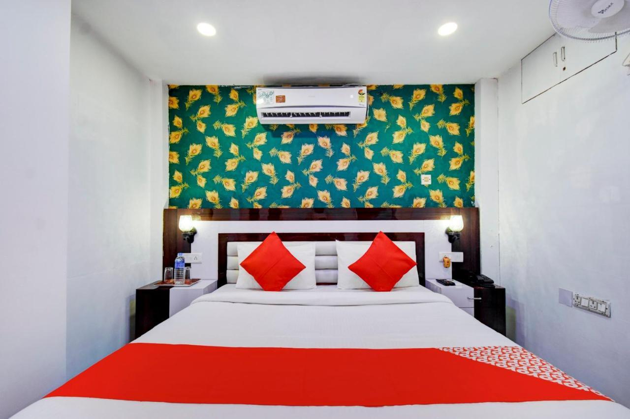 O Royal Regency Near Acropolis Mall