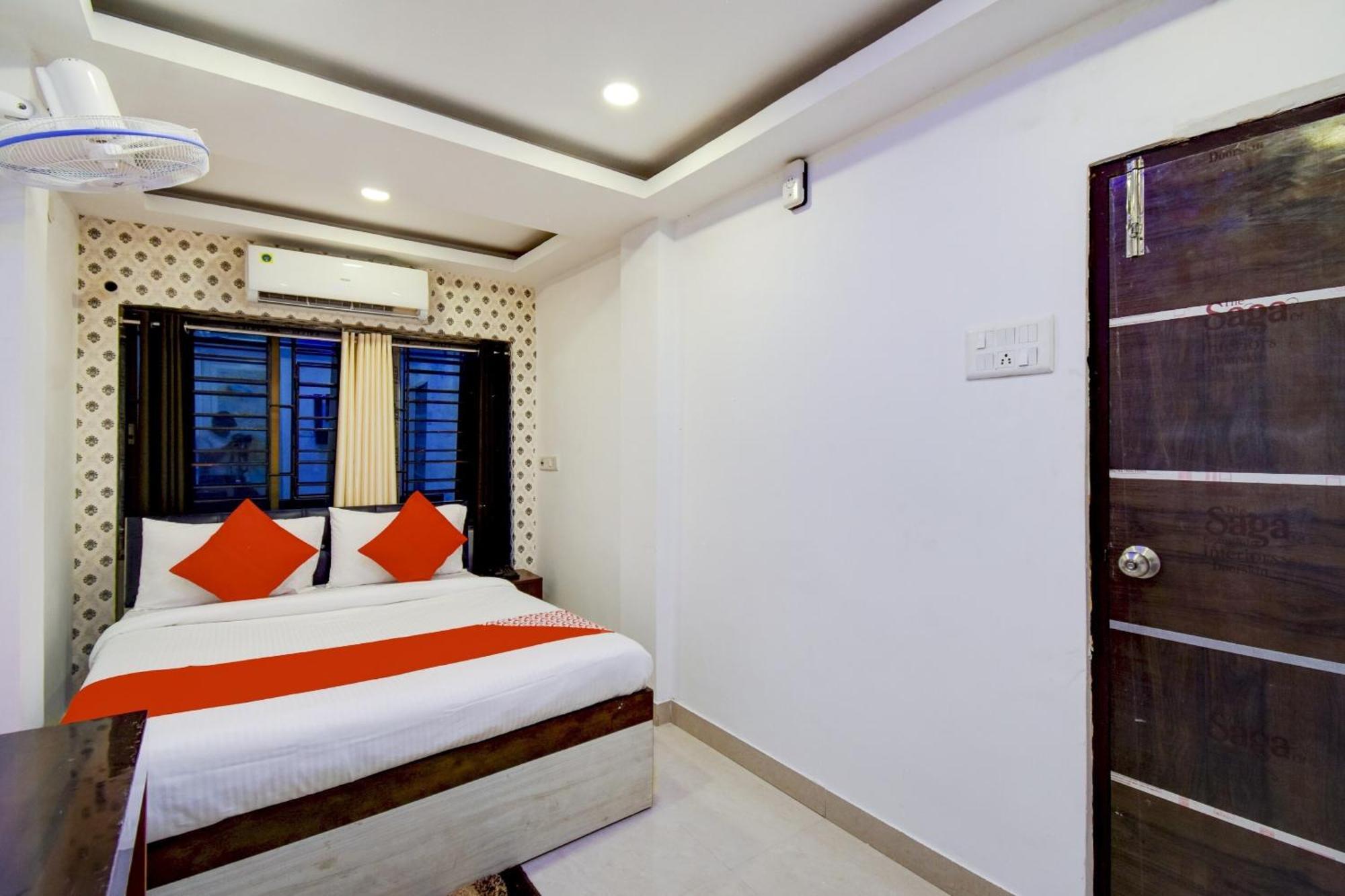 Hotel O Royal Regency Near Acropolis Mall